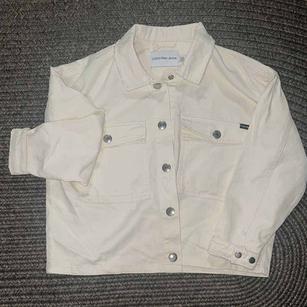 Calvin Klein Jeans Cream Denim Jacket it’s new without tags.